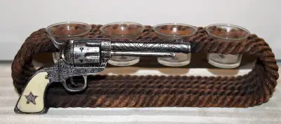 WILD WEST SIX SHOOTER / LASSO ROPE TEA LIGHT HOLDER, View more