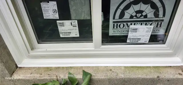 caulking window and door garage door  in Other in Kitchener / Waterloo - Image 5