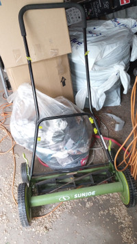 Hand Lawn mower for sale. Don't need it anymore. Got a Gas one.