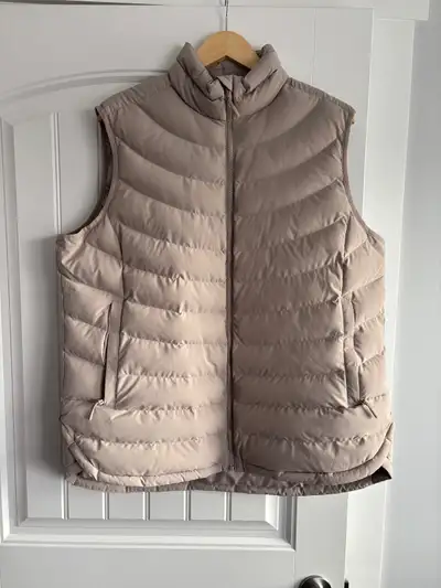Ladies windriver winter puffy vest, View more