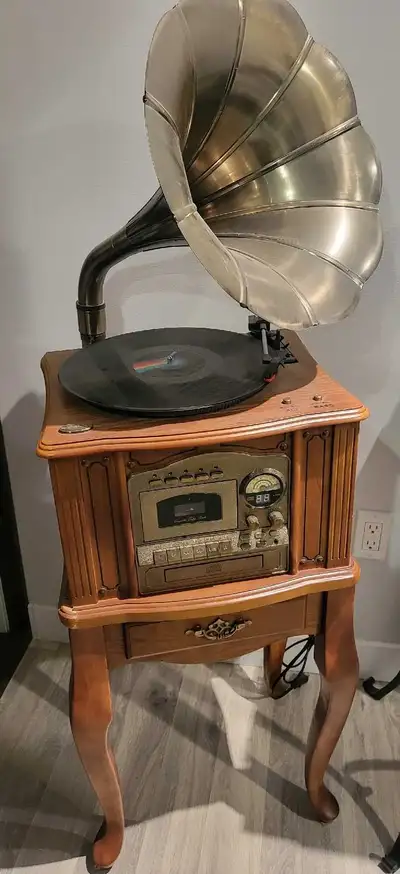  Turntable, View more
