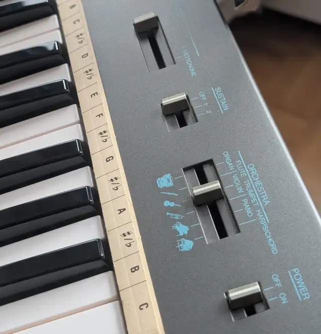 YAMAHA PSR-15 DIGITAL KEYBOARD SYNTHESIZER62864365358595122
