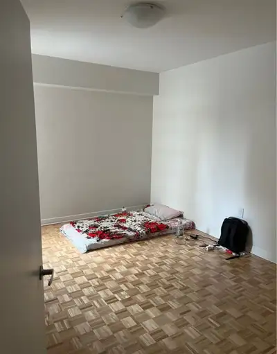 2 Bed 1 Bath apartment in Downtown.