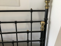 Vintage victorian queen metal bed