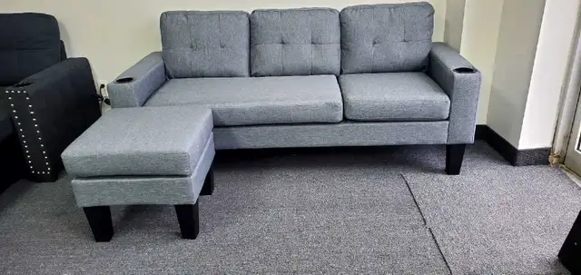 3 Seater Fabric Sofa in Couches & Futons in Oshawa / Durham Region - Image 3