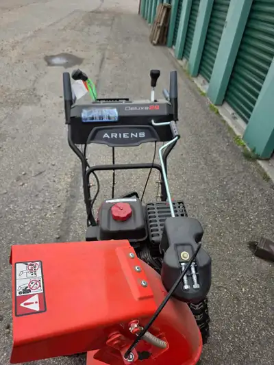 Ariens Deluxe 28 Snowblower, View more