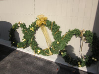 LARGE CHRISTMAS WREATHS