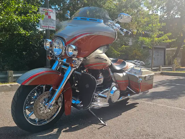 HARLEY-DAVIDSON FLH CVO 2009 in Street, Cruisers & Choppers in City of Montréal - Image 2