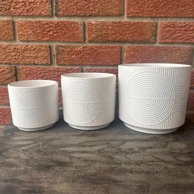 *NEW* Flower / Plant Pot , View more