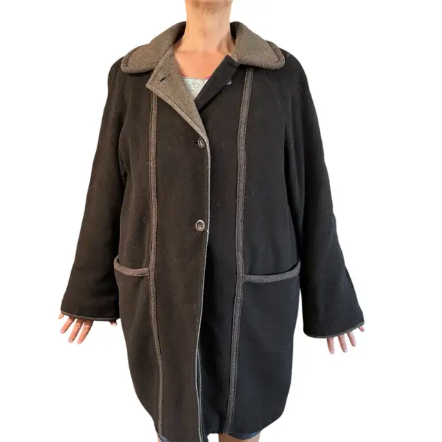mens wool coat size 15/16 Fen Nelli in Men's in Oshawa / Durham Region - Image 3