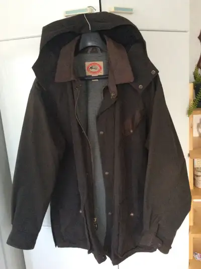 Manteau Australian Outback “Settler Jacket” (Oil-Skin Collection #6113) Made in Canada Il est NEUF :...