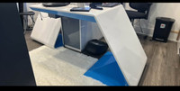 Sleek futuristic design office table  Mississauga / Peel Region Toronto (GTA) Preview