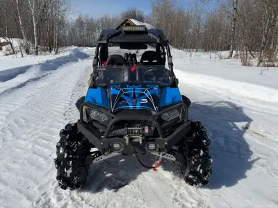 2011 Polaris rzr s 800 has 2940km/ 261hrs upgrades include HD headlights, Polaris lock and ride stor...