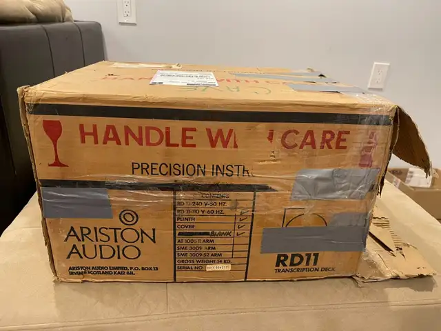 Ariston RD11 in original box, Grace 707 tonearm, excellent in Stereo Systems & Home Theatre in Kingston - Image 3