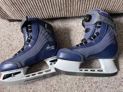  women’s CCM Alpine skates size 9, View more