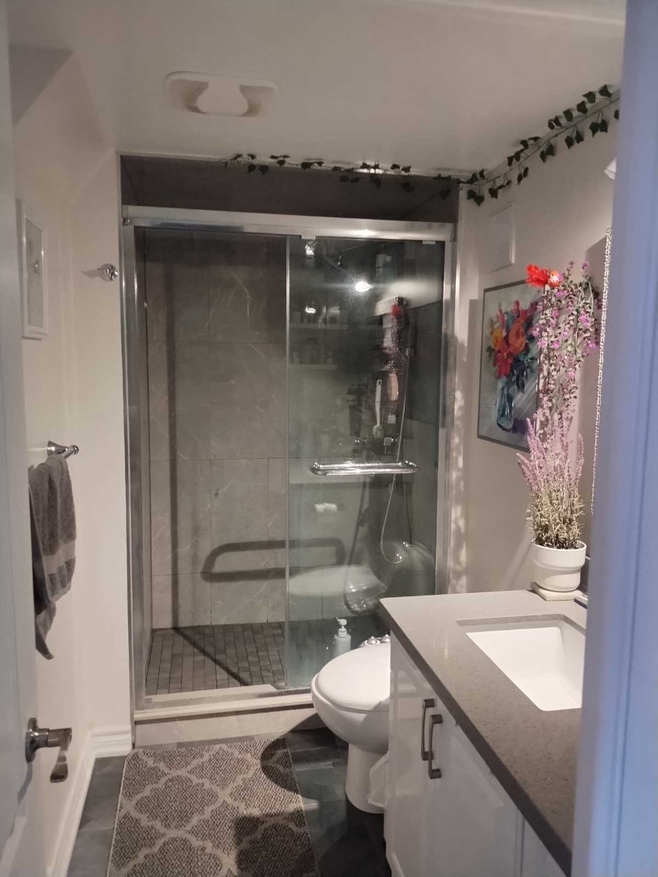 2 bedroom & furnished basement for rent in Brampton east 4