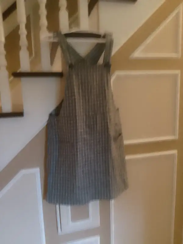 Salopettes longue et courte jupe grandeur small in Women's - Dresses & Skirts in Québec City - Image 2