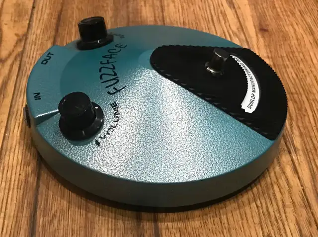 Dunlop JIMI HENDRIX Fuzz Face in Amps & Pedals in Calgary - Image 8