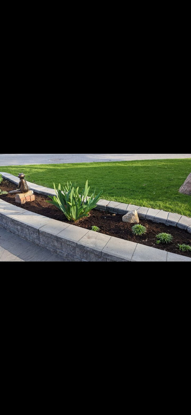 Landscaping  in Cleaning & Housekeeping in Oshawa / Durham Region - Image 4