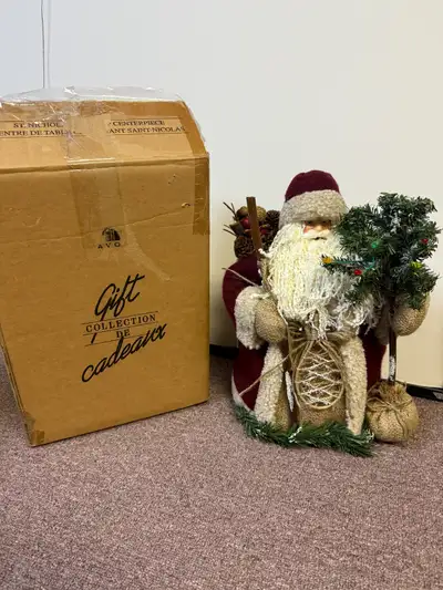 Santa Claus Centrepiece Figurine by Avon, View more