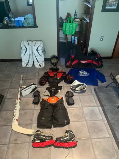 Junior hockey goalie equipment , View more