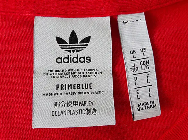 Adidas Originals Large PRIMEBLUE light cotton t-shirt. in Men's in Markham / York Region - Image 5