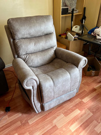 NEW lift  chair 1500$