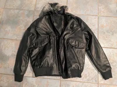 Man's leather Jacket size L, View more