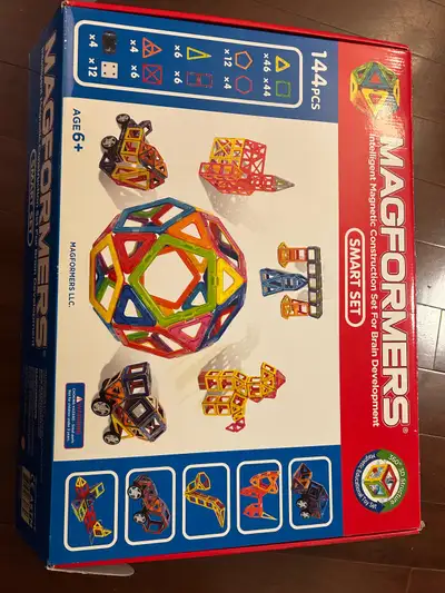 NO missing pieces, like new Inspire creativity with this 144-piece Magformers Smart Set, perfect for...