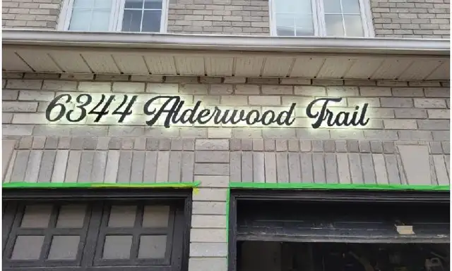 LED Script Number Home Address Cursive Custom Letter Light Sign in Outdoor Décor in Markham / York Region - Image 4