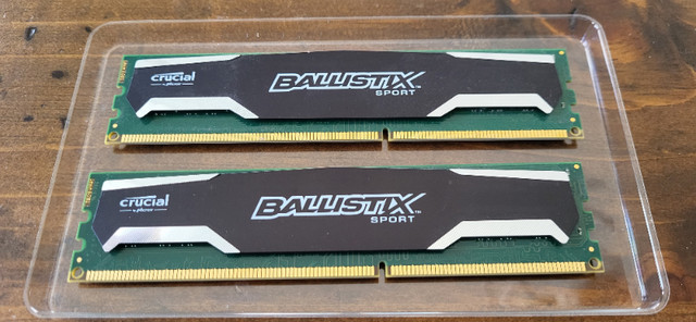 Ballistix Sport 8GB RAM MEMORY Kit DDR3 1600 dans Composants de système  à Longueuil/Rive Sud