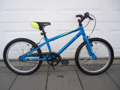 Vélo bicyclette 20 pouces supercycle comme neuf, View more