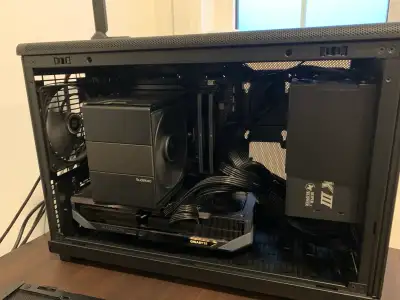 HIGHEND GAMING MATX PC RYZEN9800x3d rx9070xt oc NEW, View more