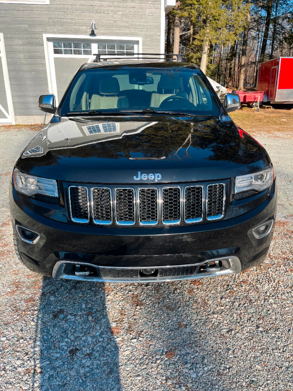 Jeep Grand Cherokee Overland diézel 2014 dans Autos et camions  à Sherbrooke