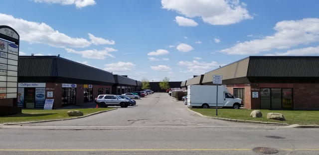 1400 sqft Warehouse bay for lease in Commercial & Office Space for Rent in Calgary - Image 3