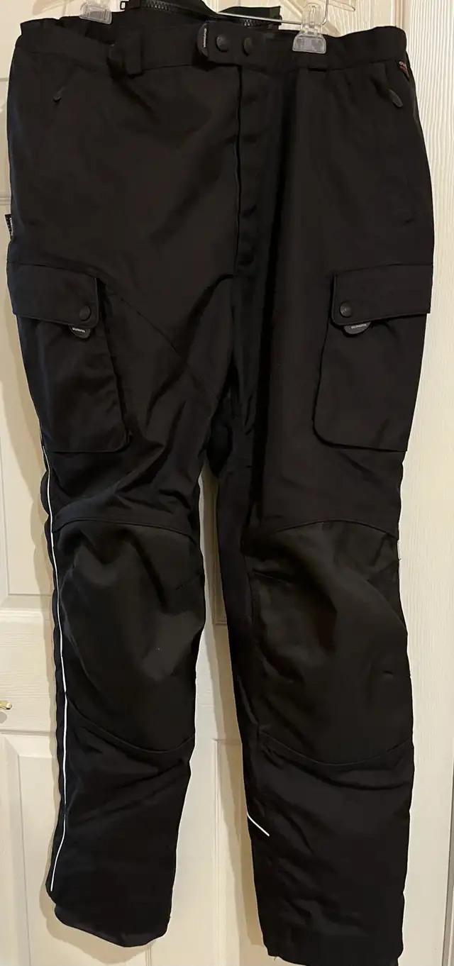 Olympia Motorcycle Pants in Motorcycle Parts & Accessories in Hamilton - Image 2