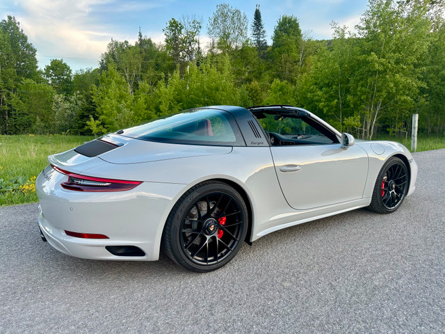 2019 Porsche 911 Targa 4 GTS Manual 4,700KM dans Autos et camions  à Ville de Montréal - Image 4