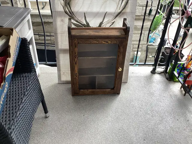 Wall Mount Wooden Cabinet in Hutches & Display Cabinets in City of Toronto - Image 7