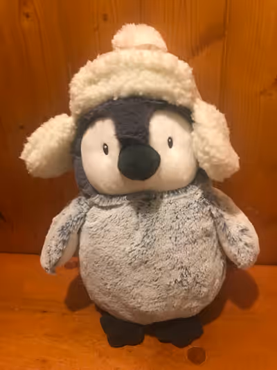Penguin stuffy. About 12.5" high. In excellent condition. Pick up in Barry's Bay.