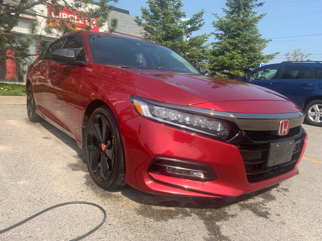 Selling 2019 Honda accord 2.0 touring  in Cars & Trucks in City of Toronto - Image 2