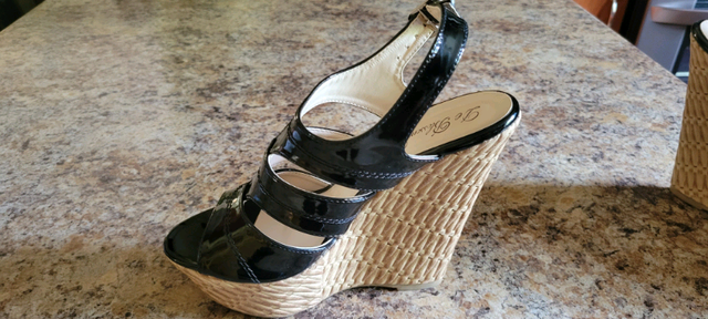 'Wedges' Pour Femmes  // Ladies 'Wedges' in Women's - Shoes in West Island - Image 4