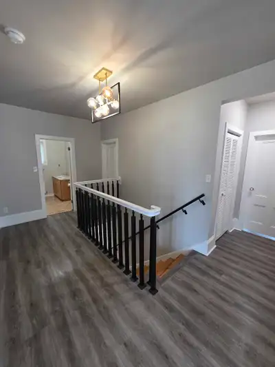 Three bedroom apartment downtown Truro