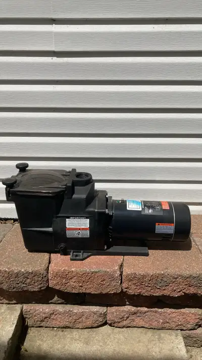 POMPE DE PISCINE HAYWARD SUPER PUMP 2.5 HP AVEC MOTEUR NEUF , View more