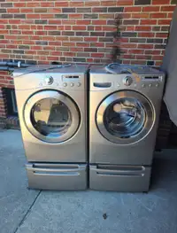 Like new Lg “27” washer and GAS dryer set  for sale 