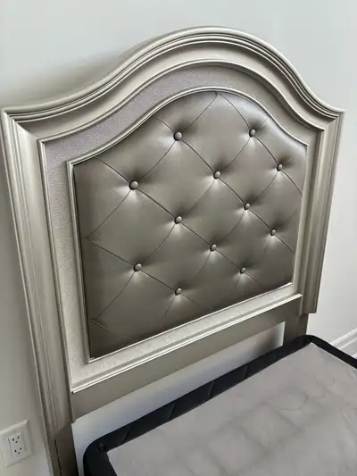 Used but in good conditon. 2 twin bed frame for a good price.