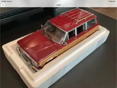 1:18 Maroon 1989 Jeep Grand Waggoner Autoart retired, View more