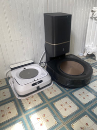 Roomba vacuum and mop 