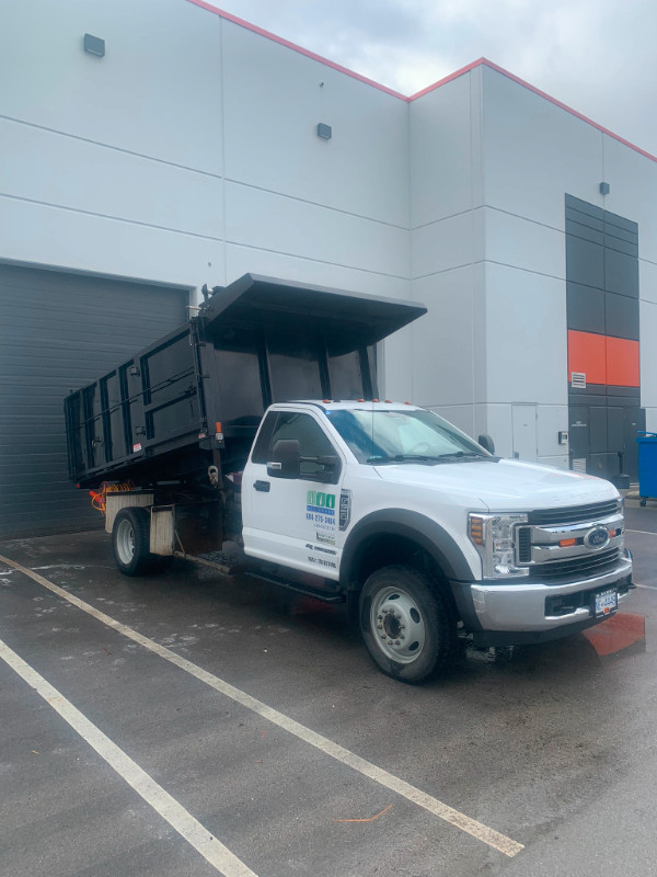 2018 Ford F550 Landscape Dump Truck with Very Low Kms in Heavy Trucks in Delta/Surrey/Langley - Image 2