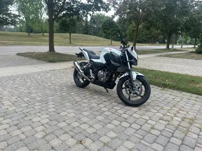 I have my 2015 CB300FA for Sale. This bike is super clean, perfect for beginners or someone looking...