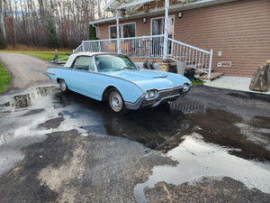 1962 Ford Thunderbird